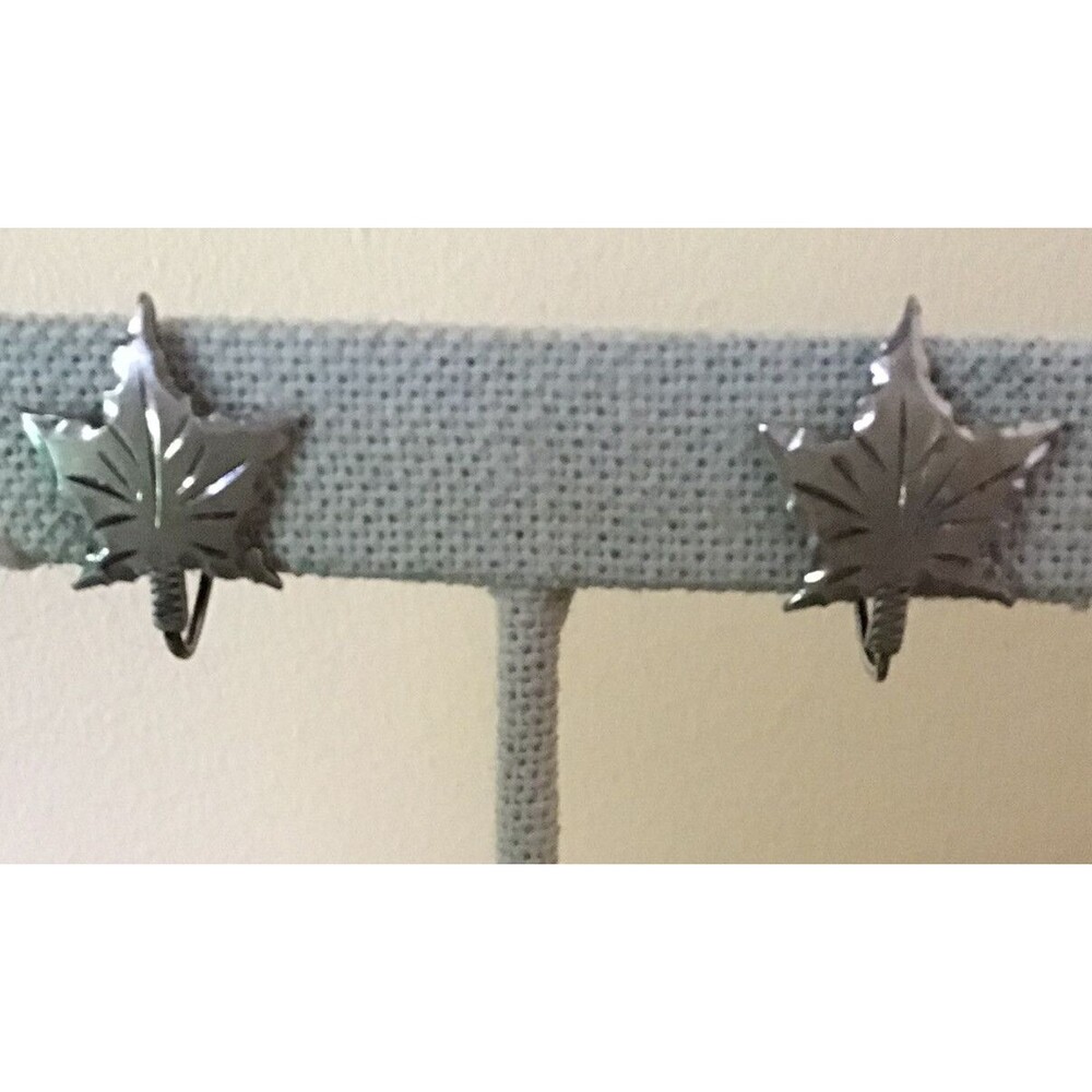 Sterling Silver Maple Leaf Screwback Earrings 4g Signed